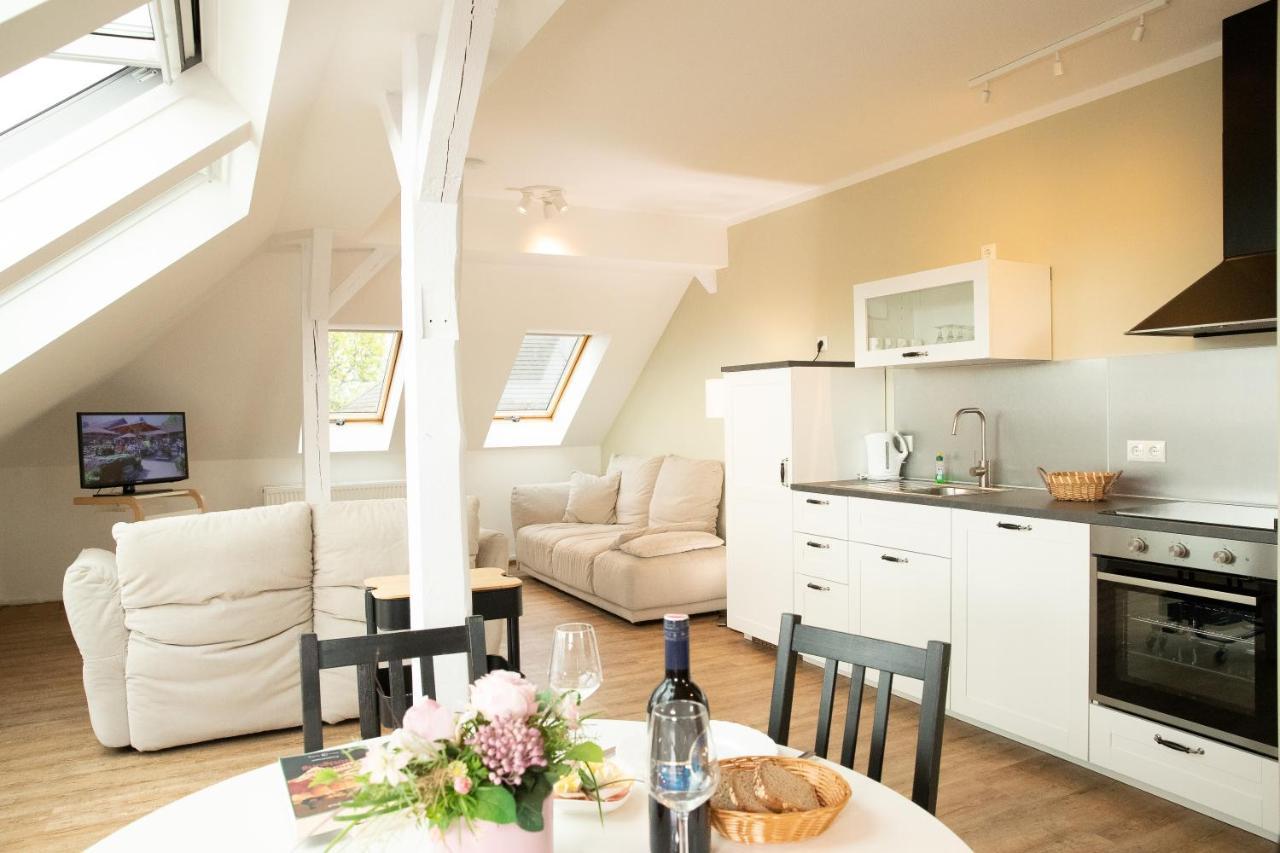 Ferienwohnung Schlossblick 居斯特罗 外观 照片